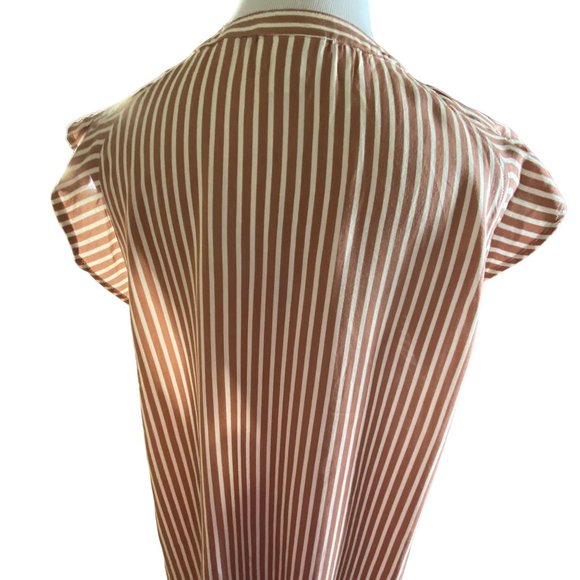 Liz Claiborn XL Top  Cap Sleeves100% Rayon Machine Wash  Cold Tumble Dry - Picture 6 of 9